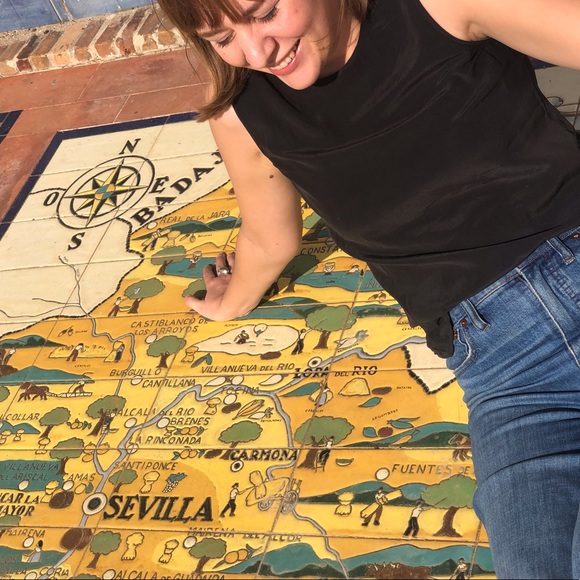 Meet your Posher, Hannah - Picture 1 of 1